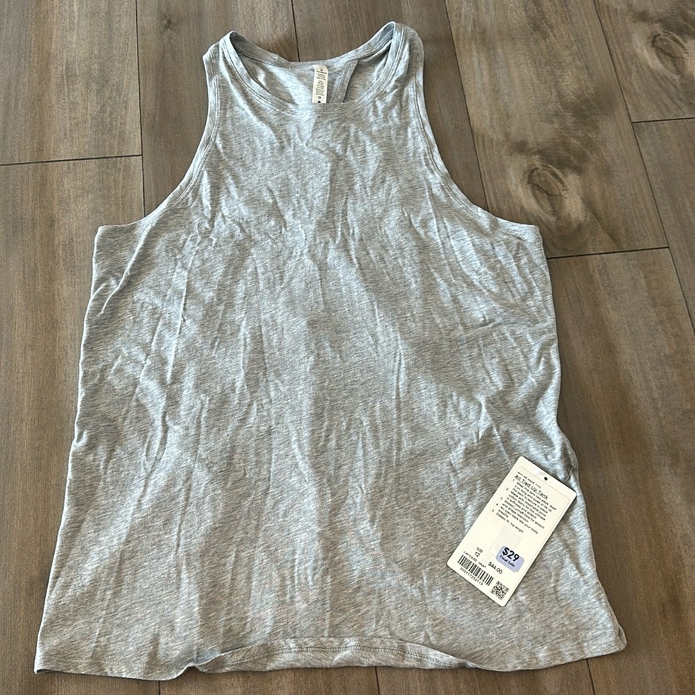 Lululemon tank